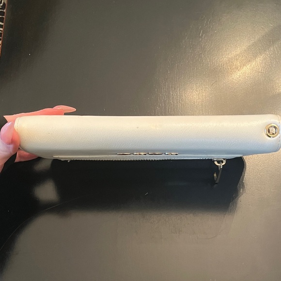 Bebe Ivory Wallet with Gold Details - Picture 3 of 4